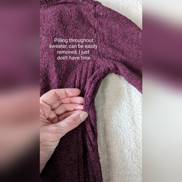 🎉Le Chateau size Medium burgundy/wine cowl neck sweater, used condition - Picture 8 of 14